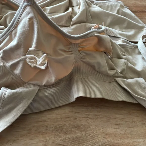 Kindred Bravely Lot of Nursing/Pumpjng Bra - Picture 2 of 4